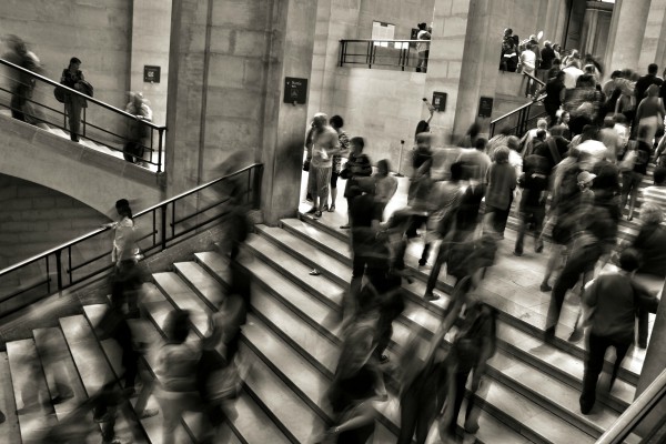 people on stairs moving fast blurry | Mindfulness for Anxiety Works. Here Are 2 Ways to Try it. https://positiveroutines.com/mindfulness-for-anxiety/ 