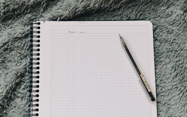empty notebook titled today i will | How to Use Single-Tasking To Skyrocket Your Productivity  https://positiveroutines.com/single-tasking-productivity/