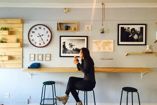 womam enjoying a coffee break | Why You Don't Need a Time-Management Plan  https://positiveroutines.com/time-management-plan/
