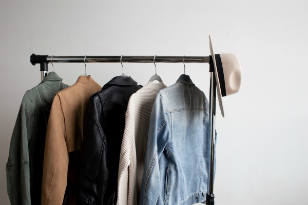 hanging wardrobe | A Simple Morning Ritual for a New School Year https://positiveroutines.com/simple-morning-ritual/